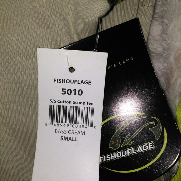 🆕⭐ Fishouflage bass t-shirt - Picture 2 of 6